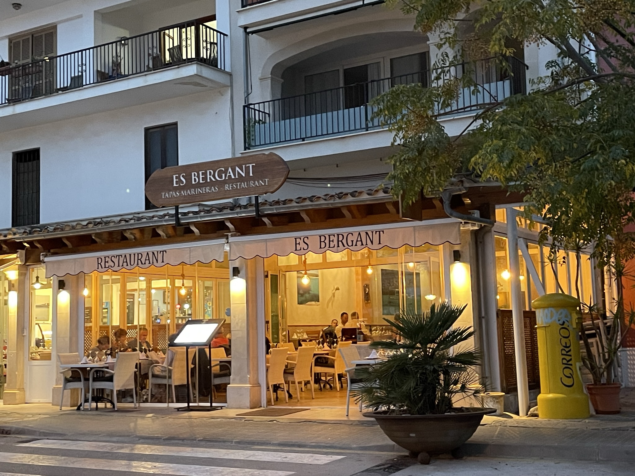 Es Bergant Dine Out Ikos Porto Petro Mallorca