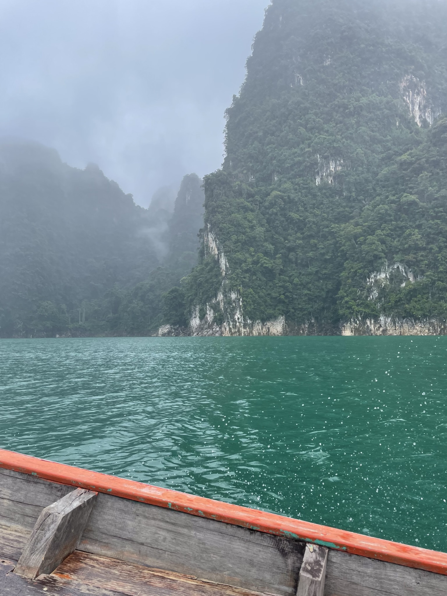 Thailand omgeving in het regenseizoen
